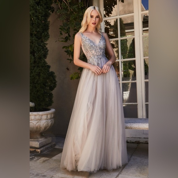 A-Line V Neck Long Grey Tulle Split Prom Party Dresses with Sequins - Picture 3 of 9